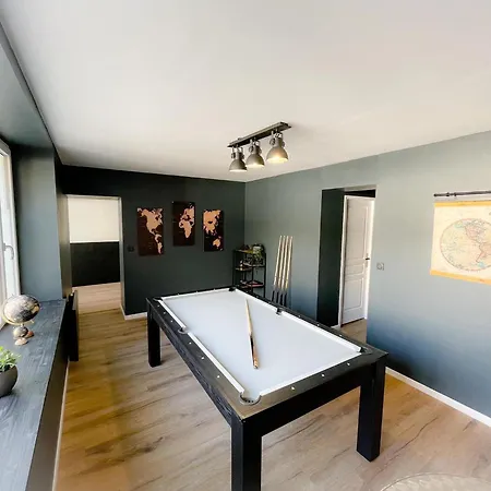 Cosy Centre